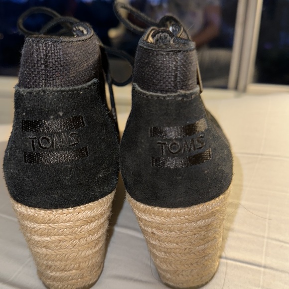 Tom’s heels black - Picture 4 of 5